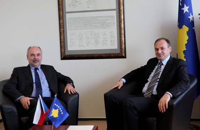 Çekia mbështet proceset integruese të Kosovës
