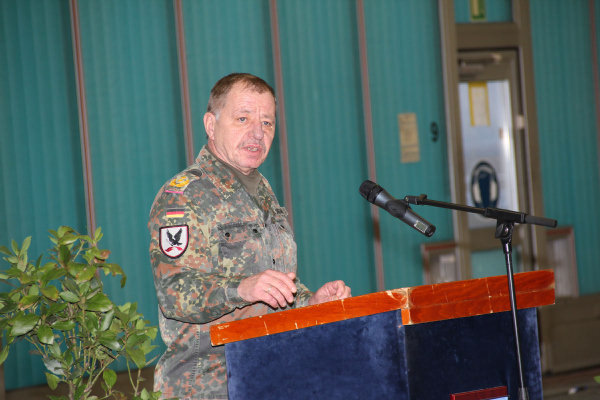 Komandanti i KFOR-it Erhard Drews, vizitë zyrtare në Shqipëri