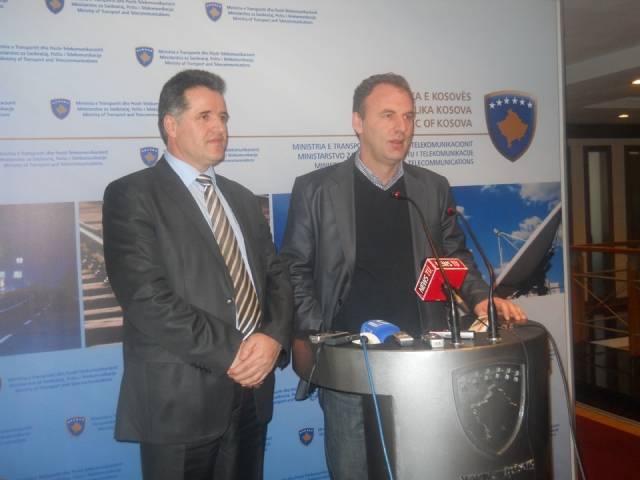 Limaj i dorëzoi detyrën e ministrit të MTPT-së, ministrit Mujota