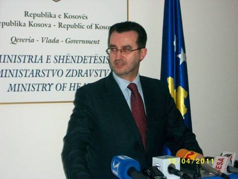 Ministri Agani shkel ligjet dhe rregulloret