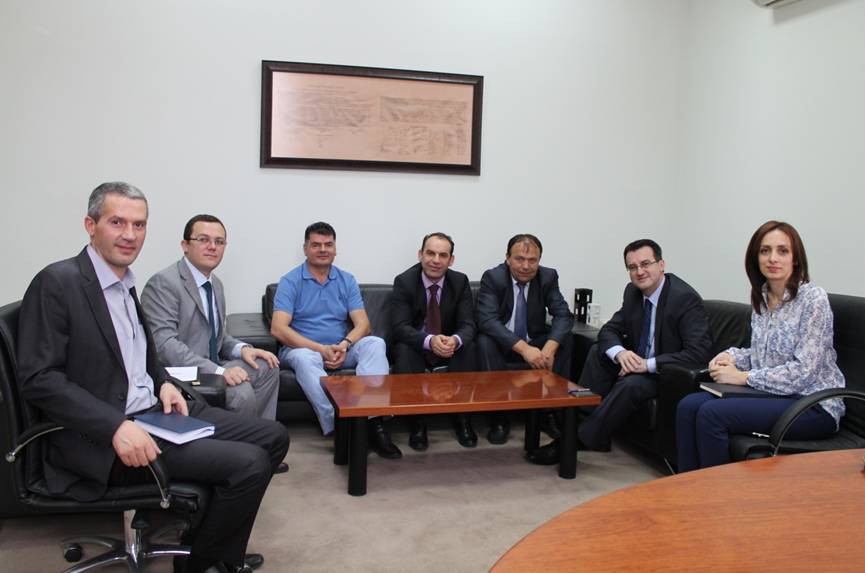 Ministri Agani takon udhëheqësit e sektorit farmaceutik të Kosovës