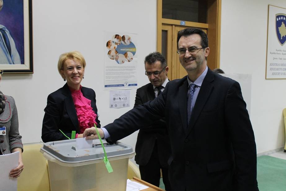 Agani e Gashi përcjellin procesin e votimit për Odën e Mjekëve