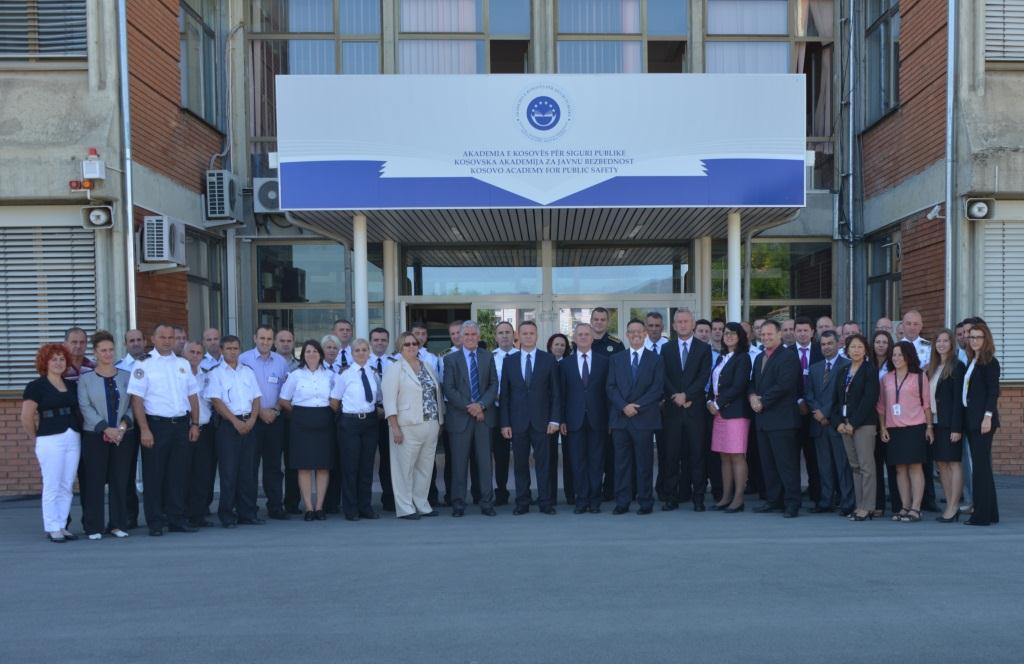 Filloi trajnimi Shkolla e Stafit Policor dhe Komandës