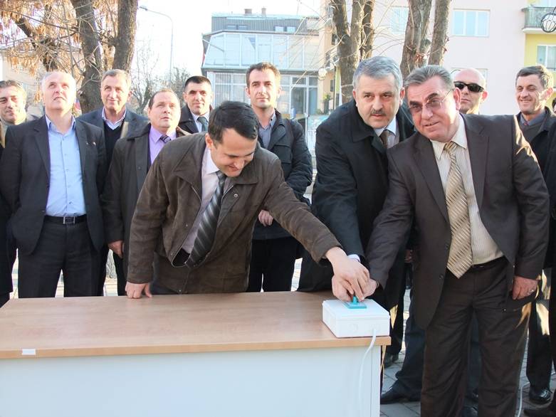 Përurohet projekti i efiçiencës së energjisë në Podujevë  