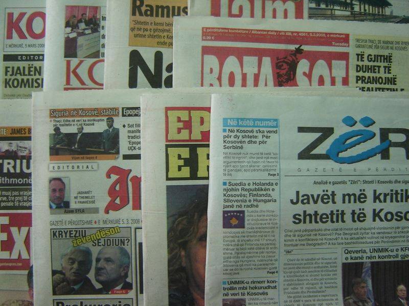 SHBA, Shtypi i shkruar kërcënohet nga interneti