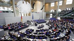 Gjermania miraton programin e shpëtimit të Greqisë