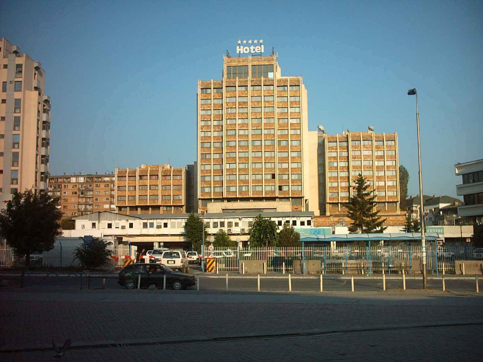 Hotel Grand shndërrohet në Qendër tregtare