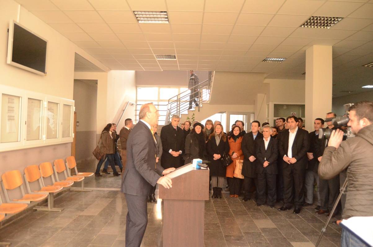 Inaugurohen infoterminalet në Universitetin e Prishtinës