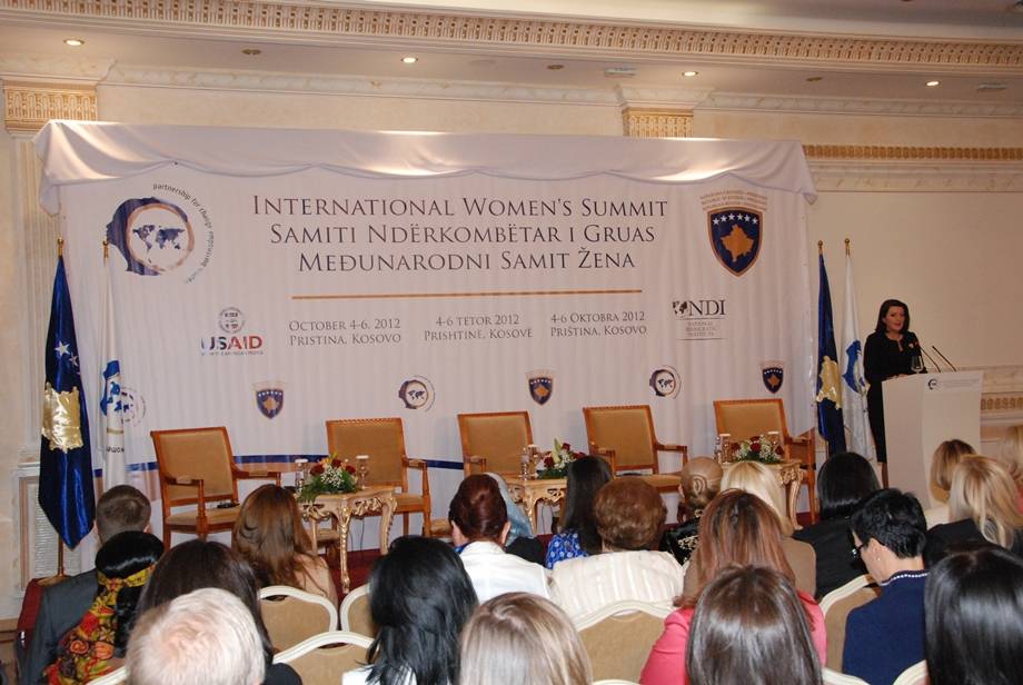 Në Prishtinë vazhdon punimet Samiti i Gruas