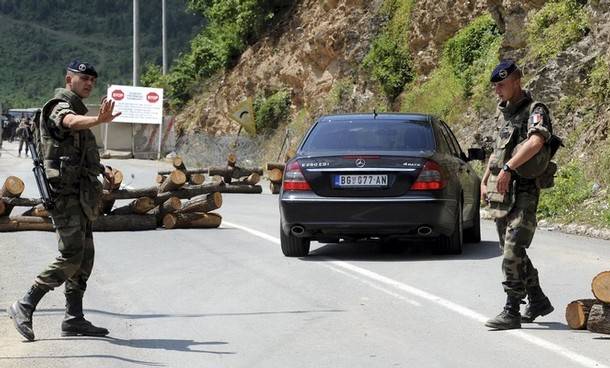 KFOR-i intervenon në veri 