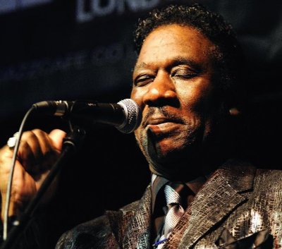 Larry Morganfield vazhdon karrierën e babait të tij