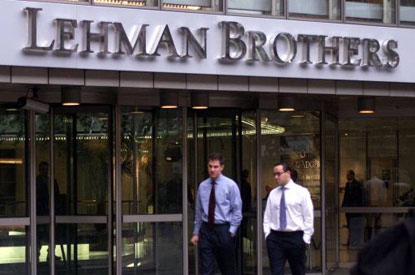 “Lehman Brothers” njofton zyrtarisht procesin e falimentimi