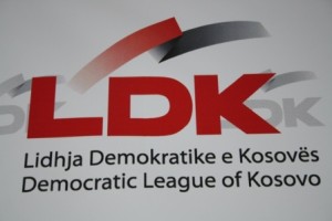 Sulmohen zyrat e LDK-së në Prishtinë