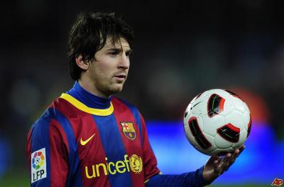 Messi synon rekordin e golave të Raul Gonzalezit