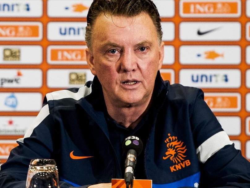 Van Gaal, 158 milionë për transferime