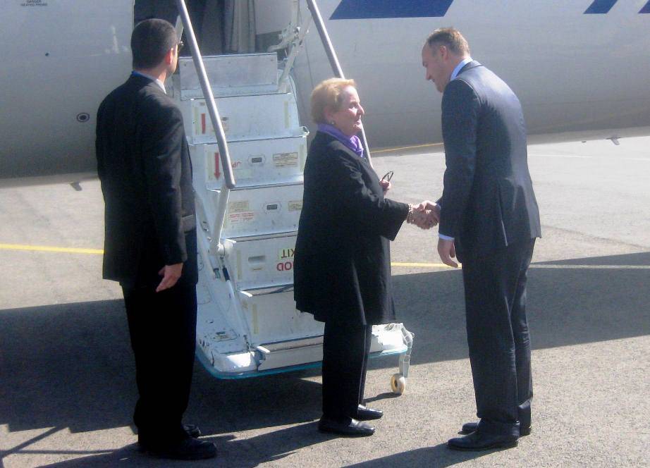 Madeleine Albright ka arritur në Kosovë