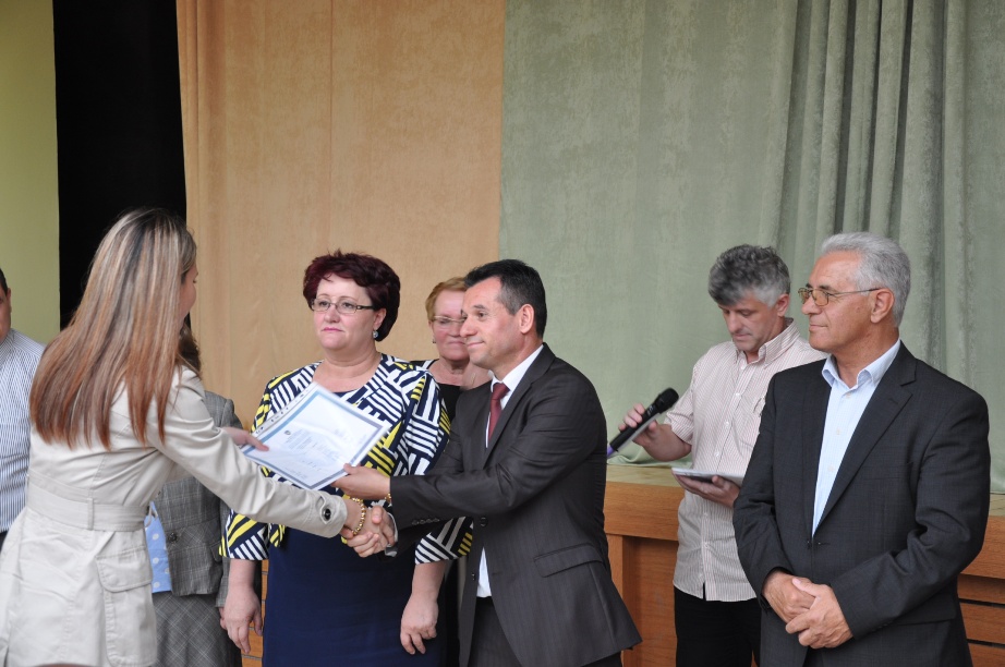 Mbi 2200 mësimdhënës të rajonit të Mitrovicës marrin licencat  