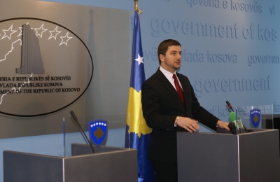 LDK: Ministri Krasniqi forcon rendin e rrugës
