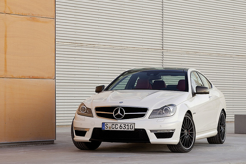 Mercedes-Benz C63 AMG Coupe 2012