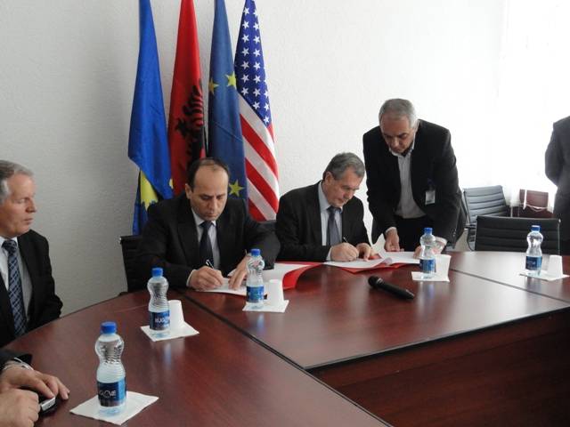Nënshkruhet memorandumi mes Mitrovicës dhe Trepçes