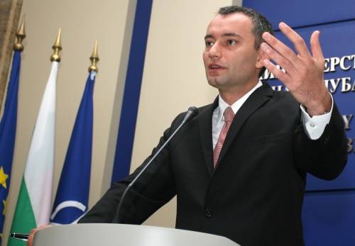 Ministri i Jashtëm bullgar, Nikolay Mladenov viziton Prishtinën