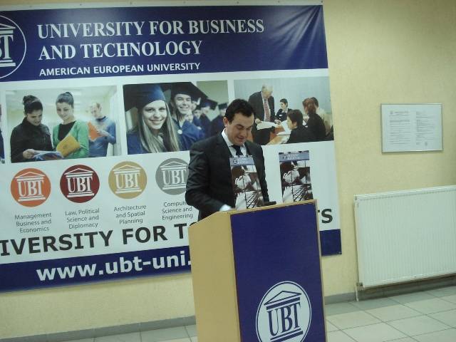 UBT promovoi revistën Alumni