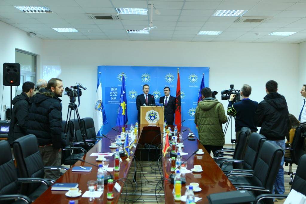 Kosova dhe Shqipëria thellojnë bashkëpunimin në polici