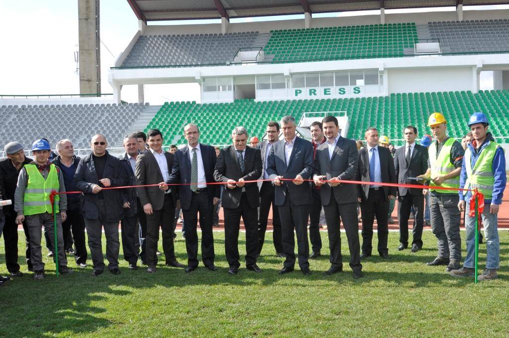 Stadiumi Adem Jashari i gati për ndeshjen Kosova - Haiti