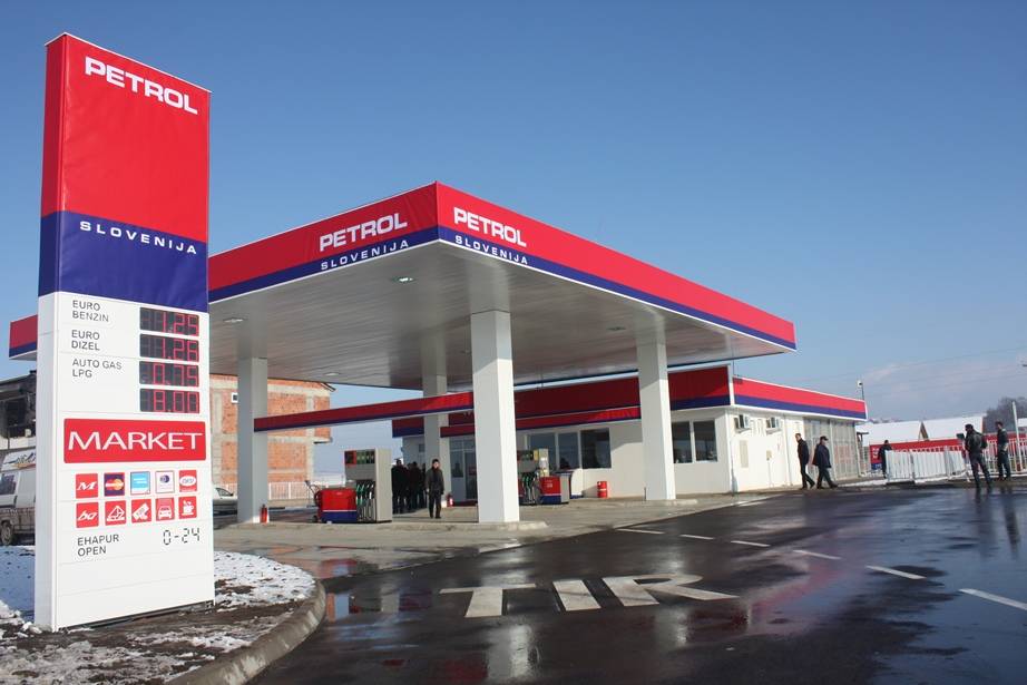 Petrol Sllovenia dhe Oti hapin piken e karburanteve