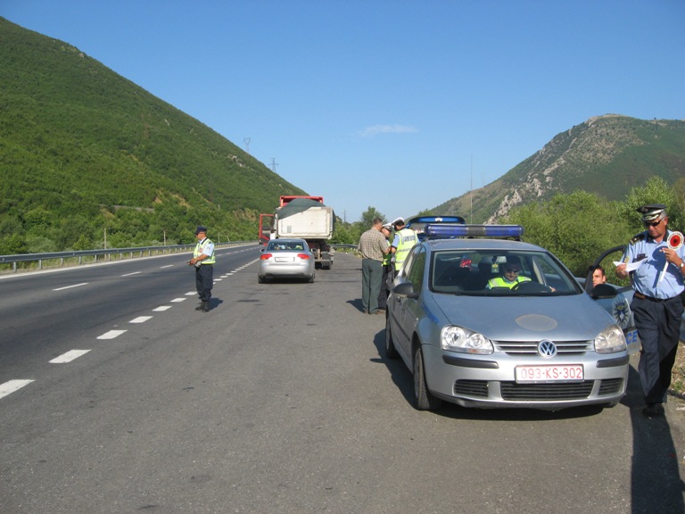 Policia e Kosovës patrullime të përbashkëta me policinë e Shqipërisë