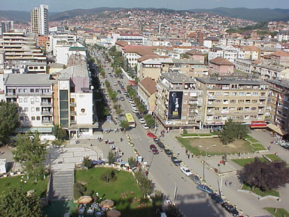 Mbahet tryezë për rolin e qeverisë lokale në zhvillimin ekonomik