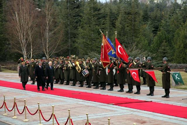 Turqia pret me nderimet më të larta shtetërore Presidentin Sejdiu