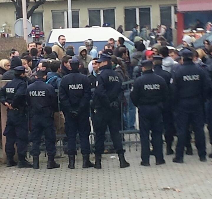 Policia ka shoqëruar në stacionin policor 27 persona