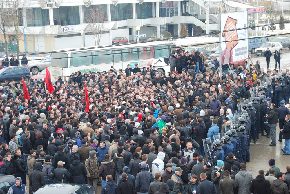 Vetëvendosje proteston, situata e qetë dhe nën kontroll