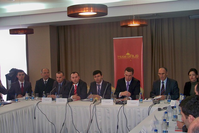 Vazhdohet me realizimin e Projektit “Punët Publike - Kosova 2012”