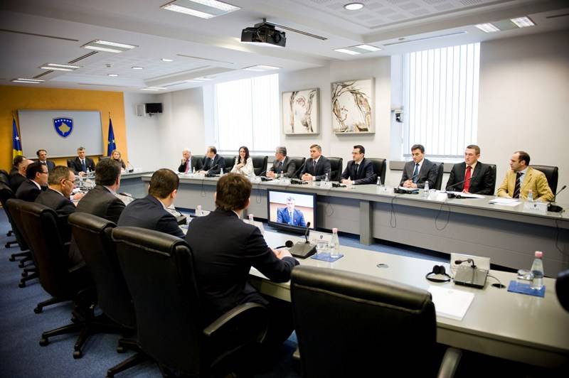 Miratohet projektbuxheti prej 1.5 miliardë euro për vitin 2012