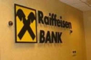 Raiffeisen, 10 000 euro për zonat e përmbytura në Shqipëri