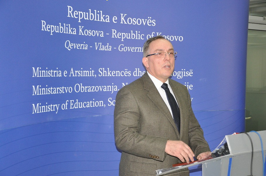 Ministri Buja prezantoi prioritetet e MAShT për 2012