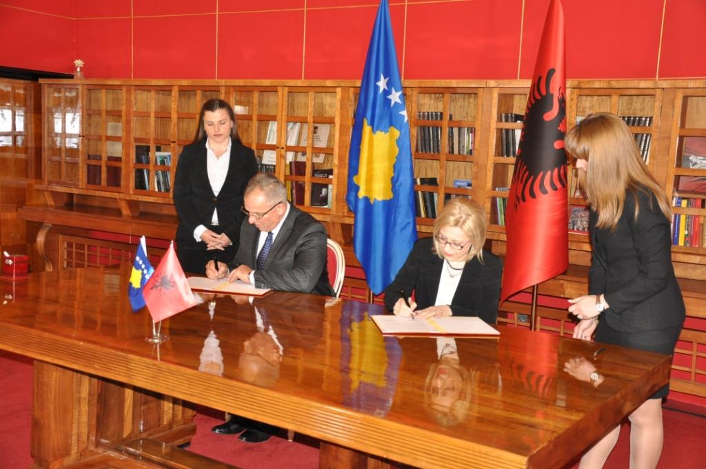 Kosova e Shqipëria me Kurrikulë të unifikuar të Arsimit Parauniversitar