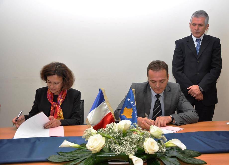 Kosova dhe Franca marrëveshja për rendin publik dhe kufijtë