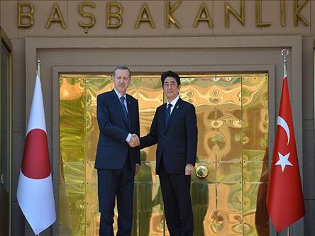 Turqia e Japonia nënshkruan marrëveshje për centralin berthamor
