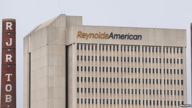 Reynolds urdhërohet të paguajë dëmshpërblim të madh 