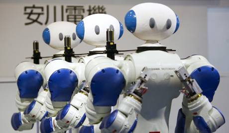 Robotët do të zëvendësojnë punëtorët e Tajvanit