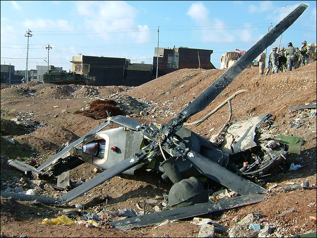Rrëzohet një helikopter i NATO-s, pesë të vdekur