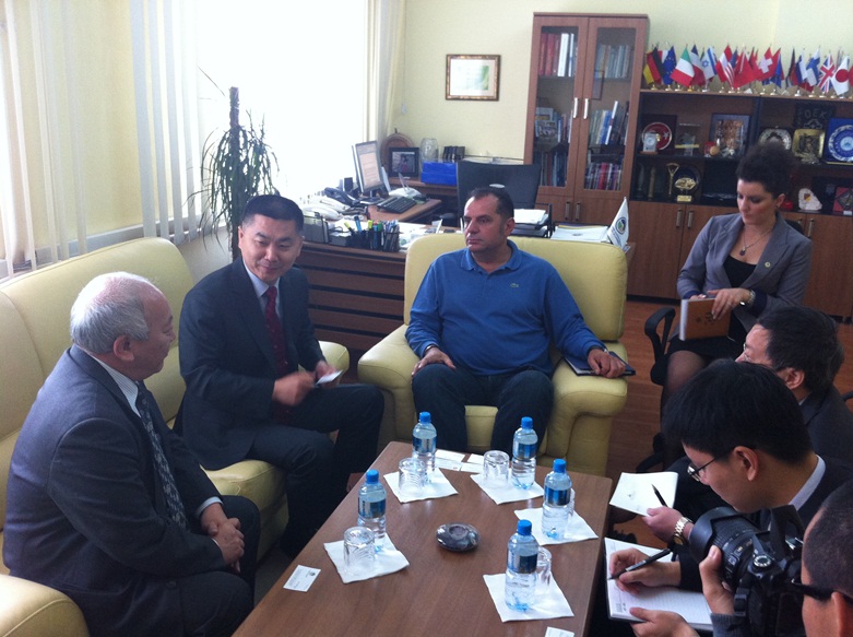 Kina shfaq interes për bahskëpunim ekonomik të avancuar me Kosovën  