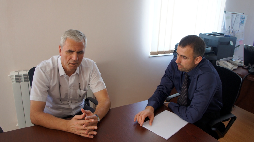 Avokati i Popullit vizitoi Qendrën për Azilkërkuesit që vijnë në Kosovë 
