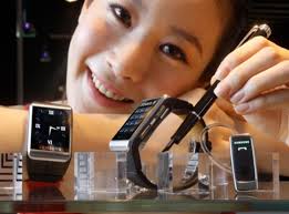 Samsung nxjerr në treg orën inteligjente Galaxy Gear