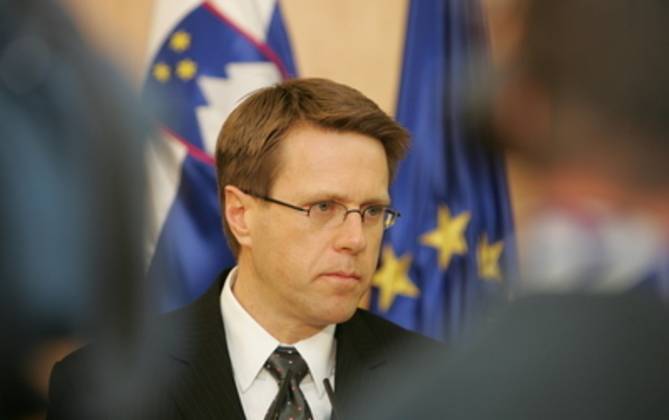 Zhbogar: BE-ja nuk mirëpret kushtëzimin e dialogut