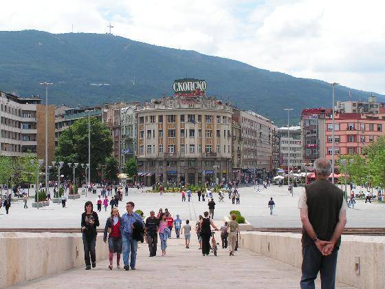 Maqedoni, Mbi 300 mijë të papunë 