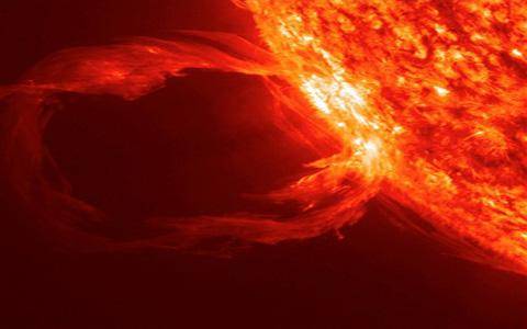 NASA shfaq pamjet e para të Diellit marrë nga një satelit i ri